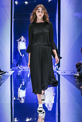 GDS Düsseldorf Fashion Show Catwalk Messehalle Sommer 2016